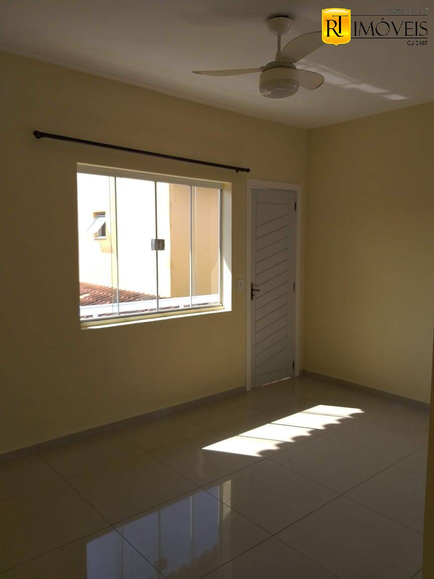 Casa de Condomínio à venda com 2 quartos, 65m² - Foto 1