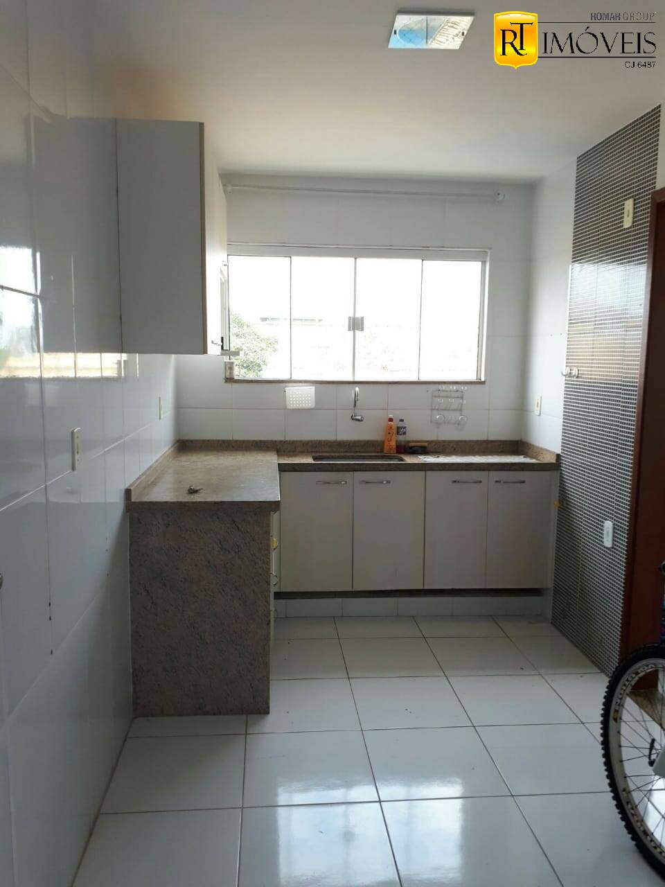 Apartamento à venda com 3 quartos, 144m² - Foto 9