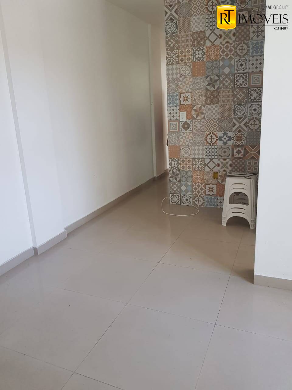 Apartamento à venda com 2 quartos, 50m² - Foto 3