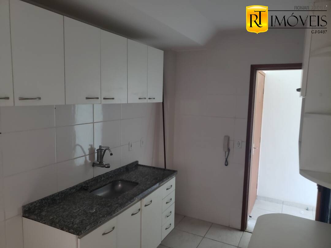 Apartamento à venda com 3 quartos, 85m² - Foto 2