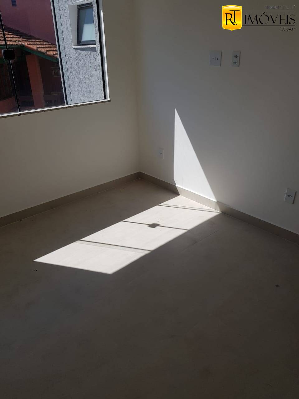 Apartamento à venda com 2 quartos, 75m² - Foto 17