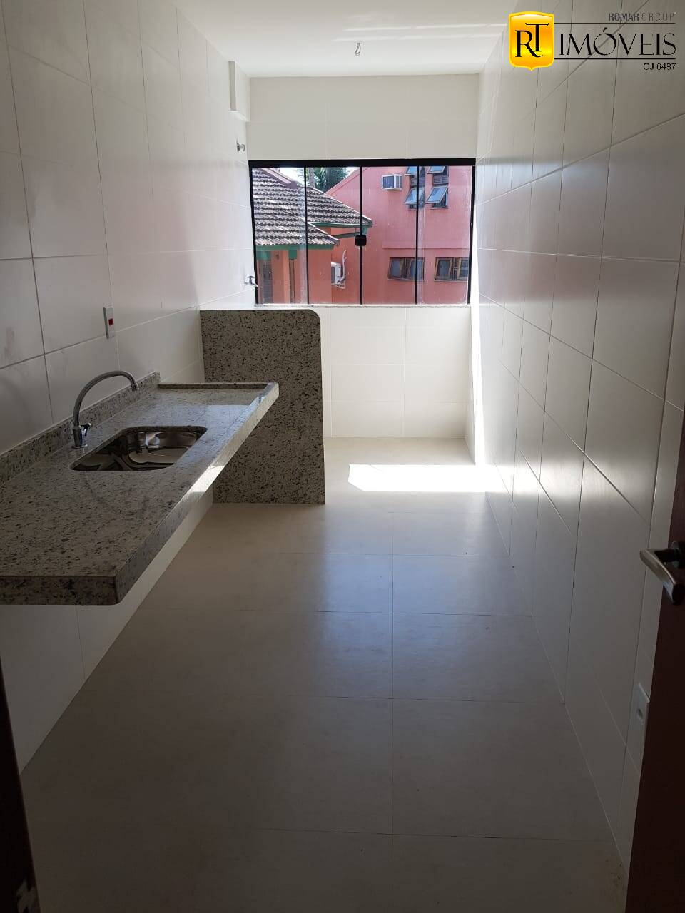 Apartamento à venda com 2 quartos, 75m² - Foto 12