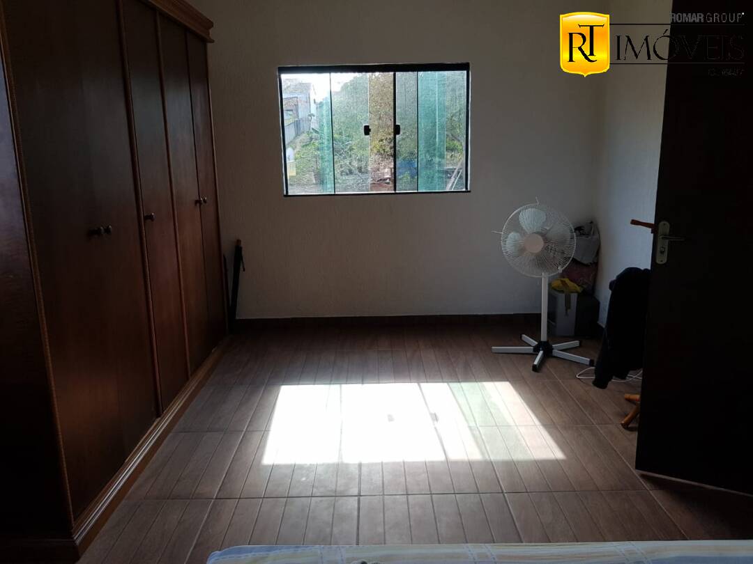 Casa à venda com 4 quartos, 2200m² - Foto 22