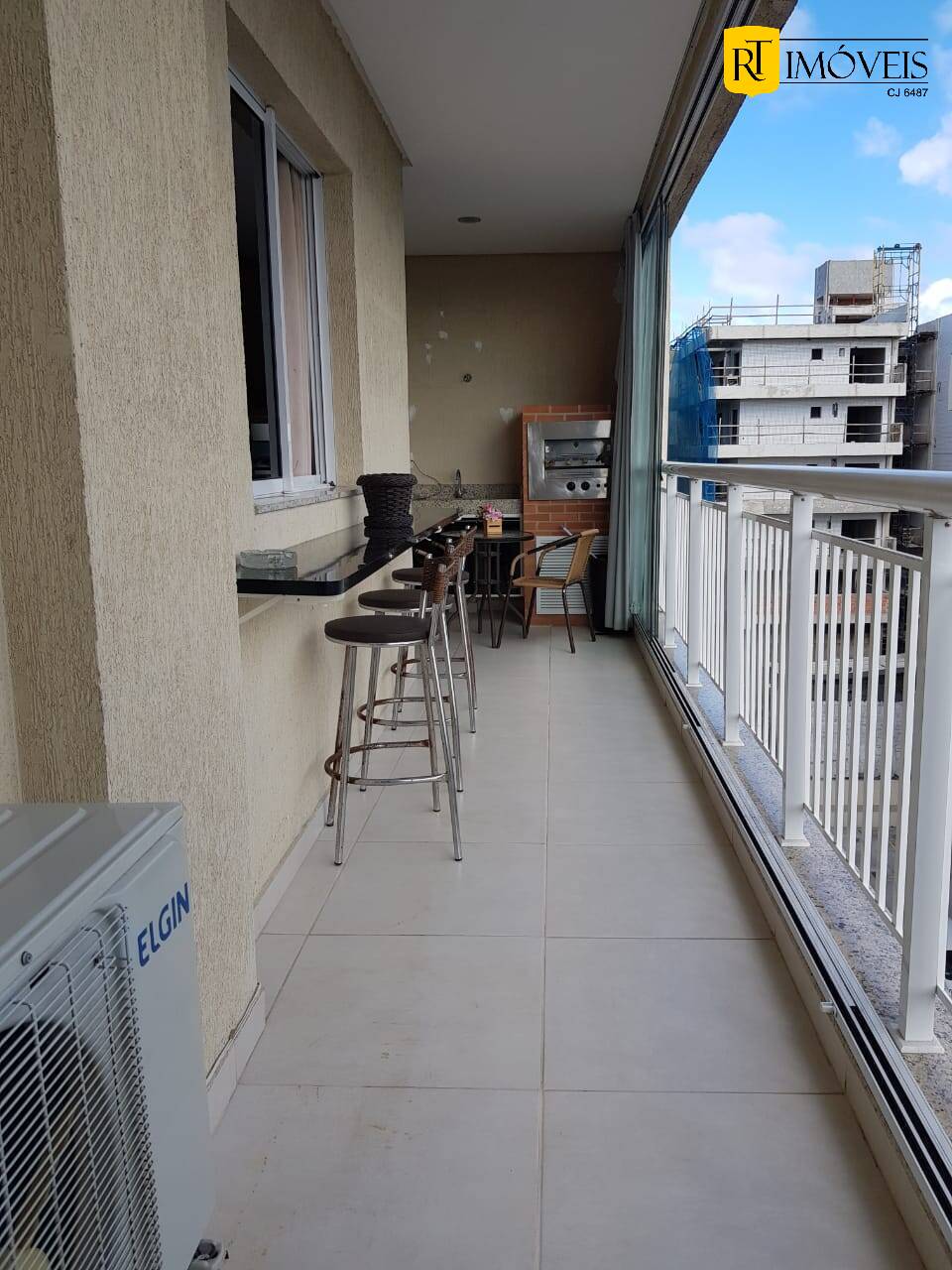 Apartamento para alugar com 3 quartos, 130m² - Foto 6