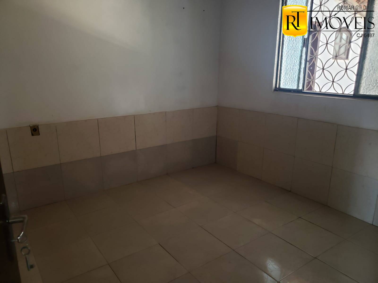 Casa à venda com 2 quartos, 80m² - Foto 4