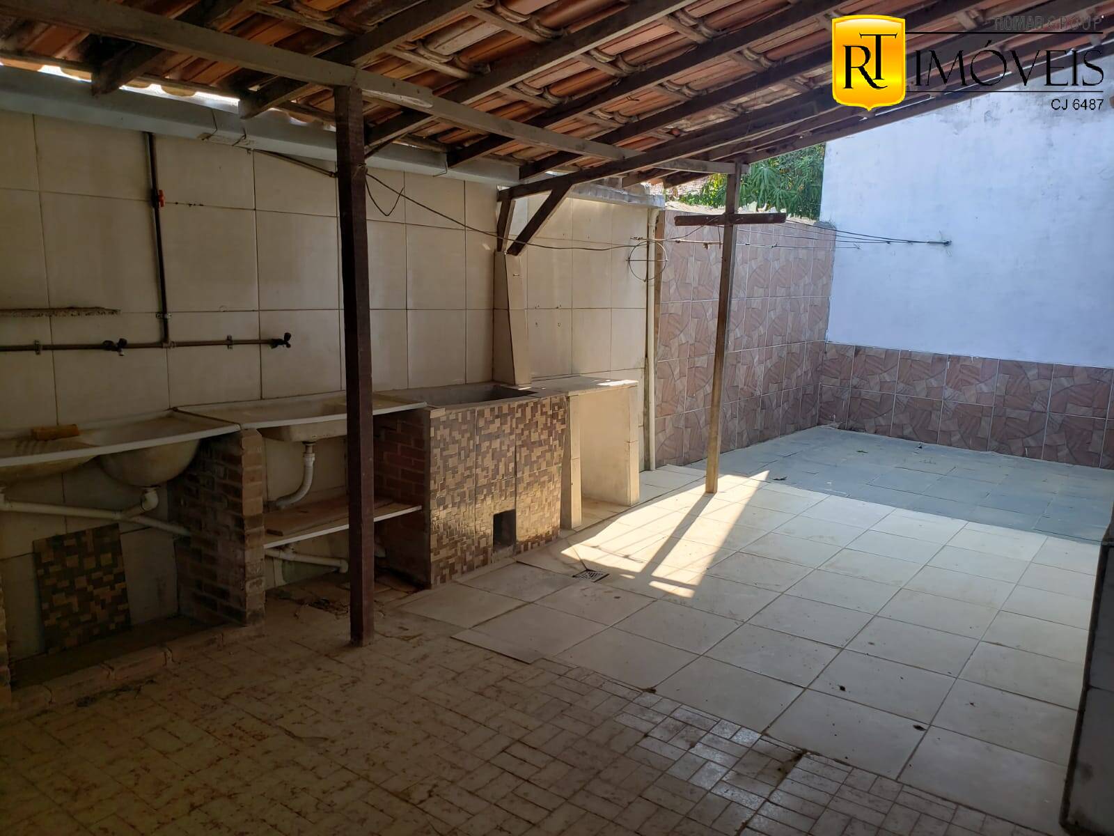 Casa à venda com 2 quartos, 80m² - Foto 19