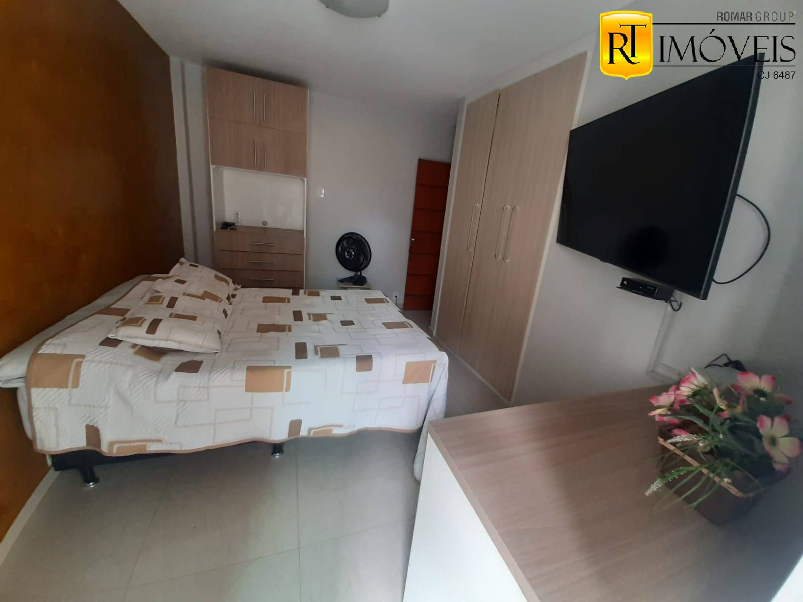 Apartamento à venda com 3 quartos, 100m² - Foto 2