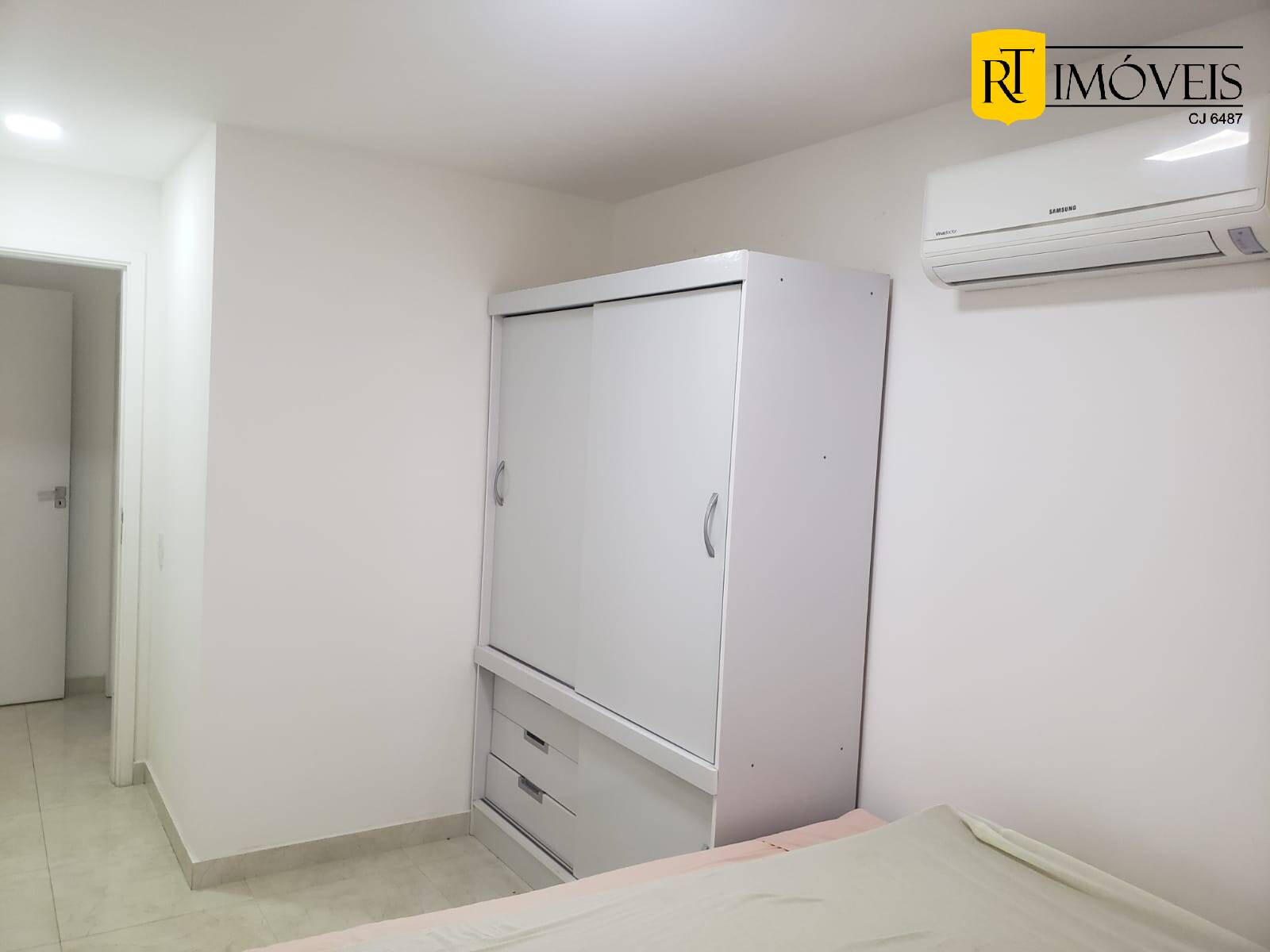 Apartamento à venda com 1 quarto, 55m² - Foto 10