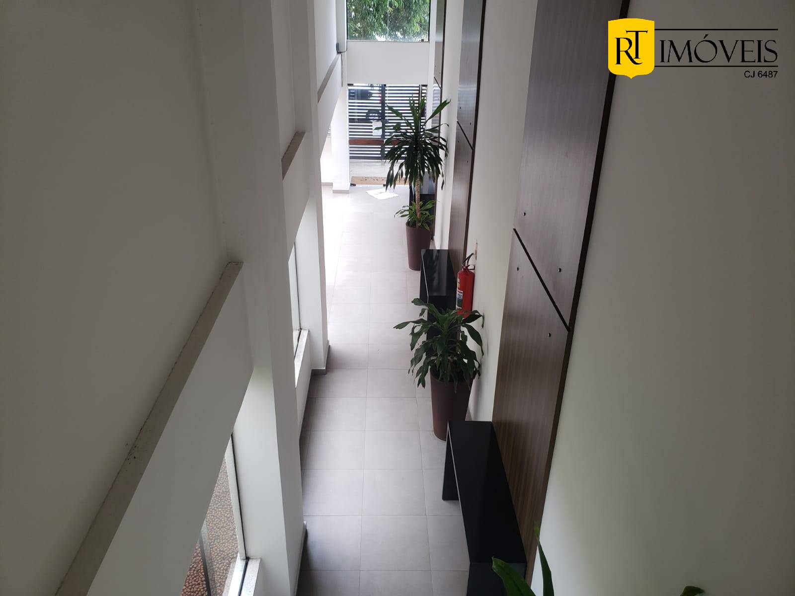 Apartamento à venda com 1 quarto, 55m² - Foto 18