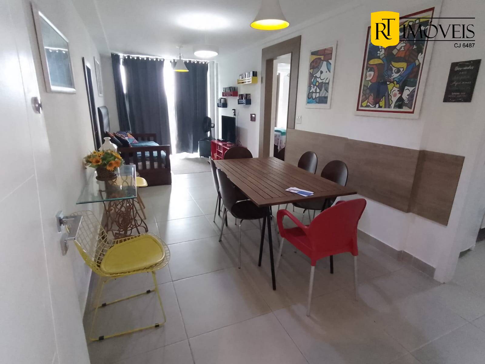 Apartamento à venda com 2 quartos, 90m² - Foto 2