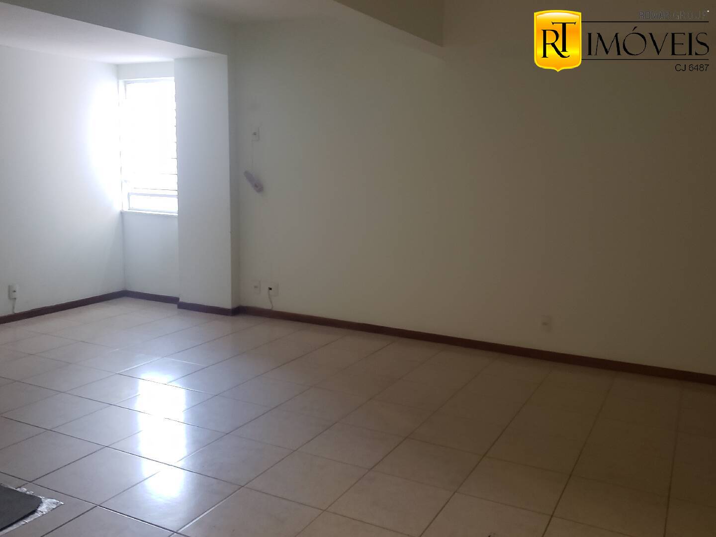 Apartamento à venda com 2 quartos, 70m² - Foto 8