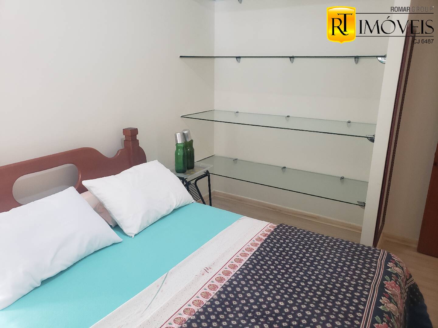 Apartamento à venda com 2 quartos, 70m² - Foto 18