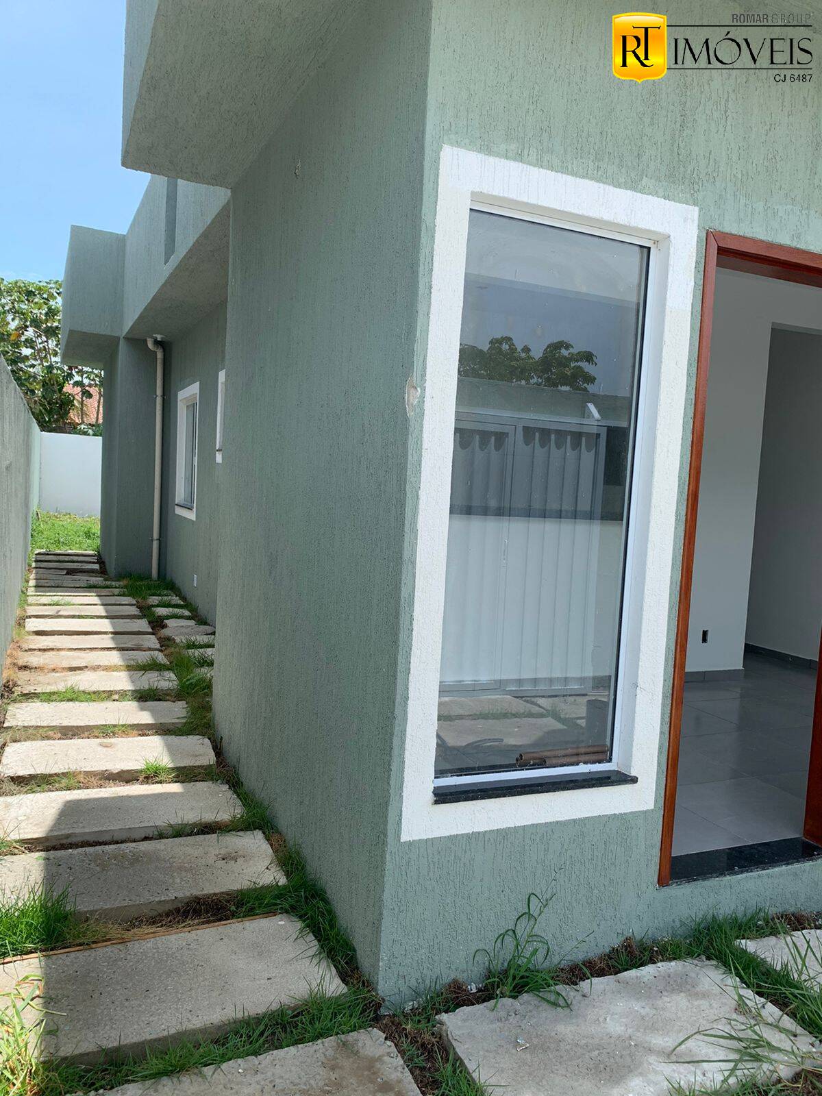 Casa à venda com 2 quartos, 65m² - Foto 2