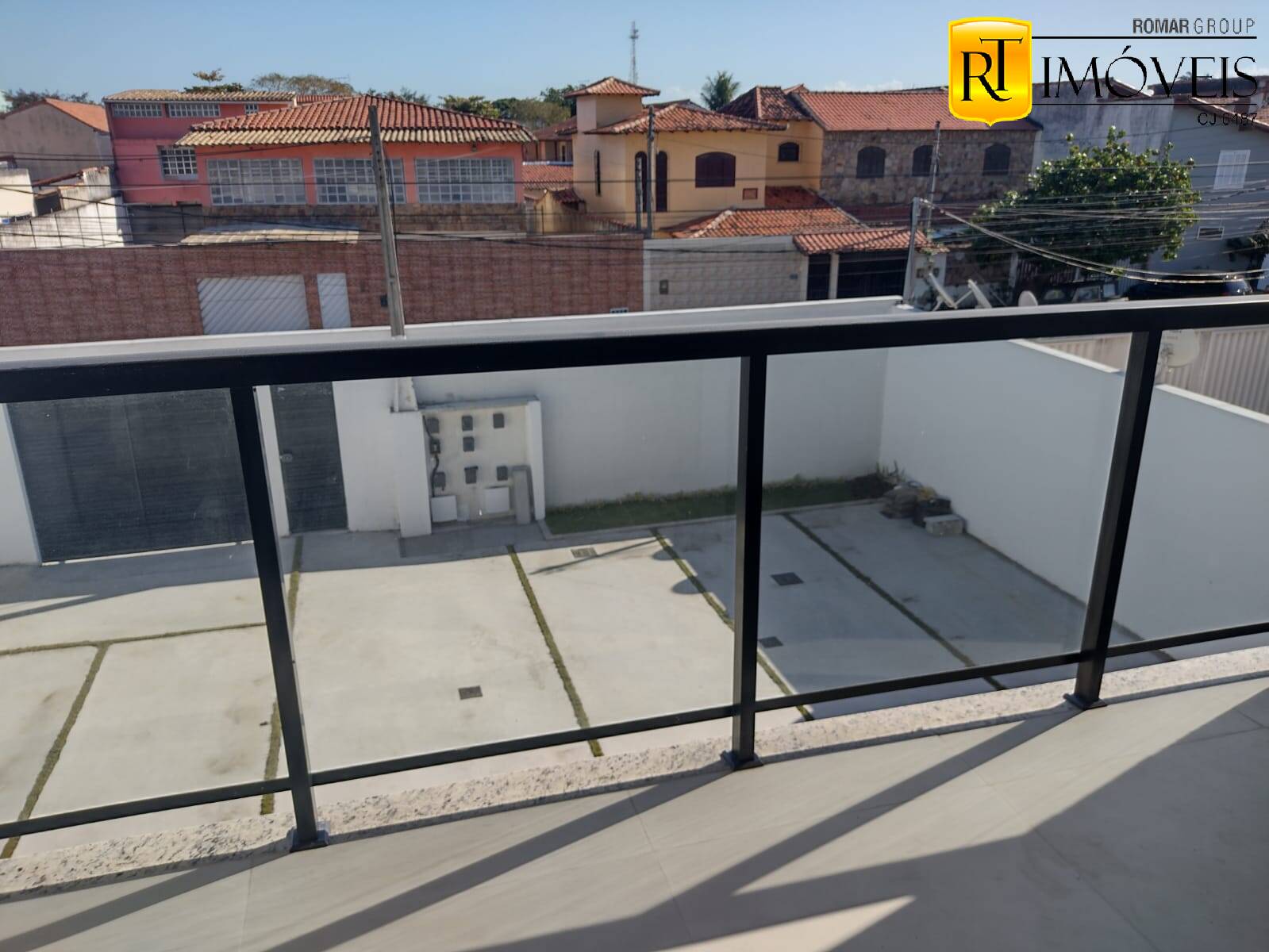 Apartamento à venda com 2 quartos, 75m² - Foto 2