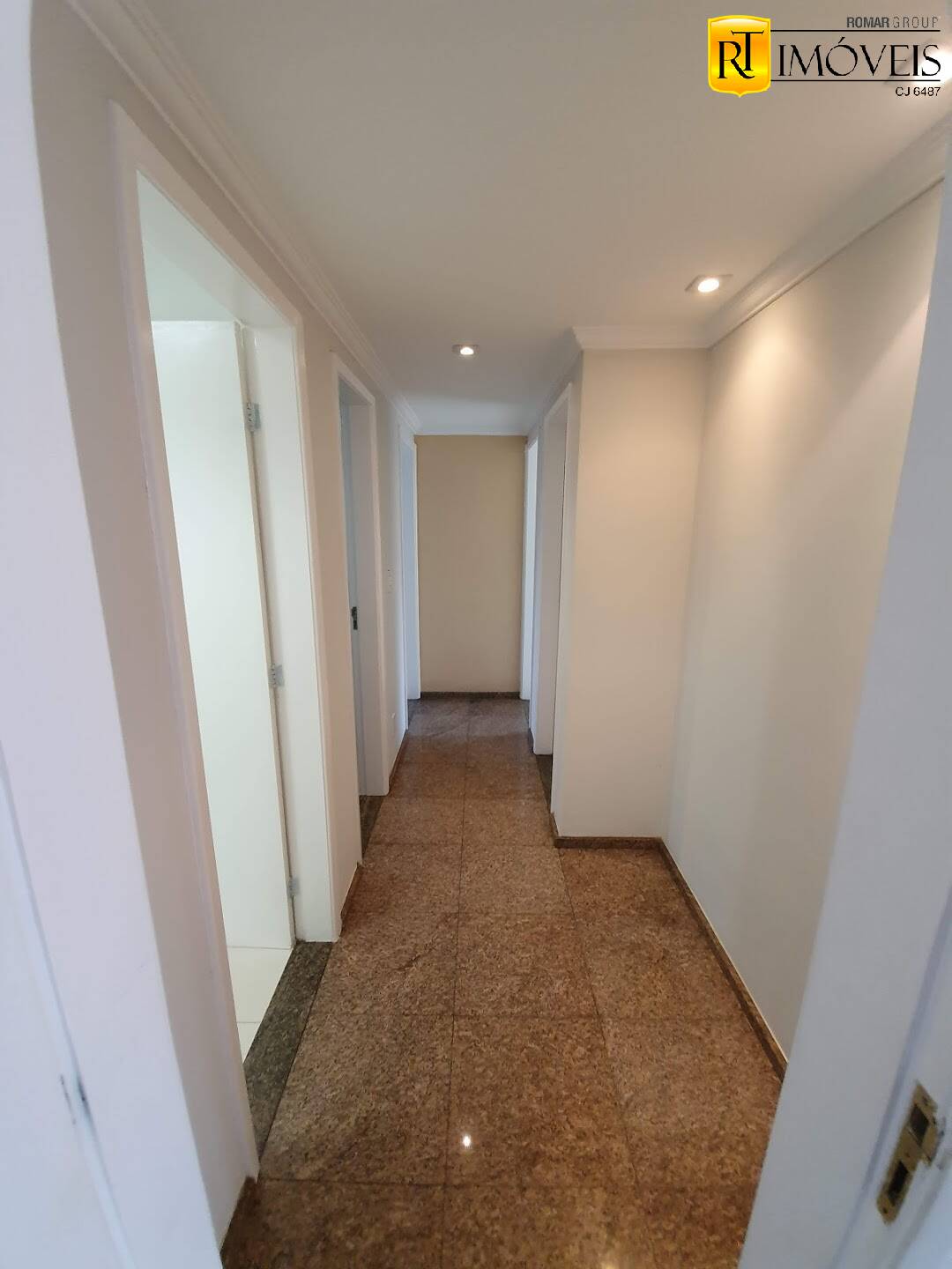 Apartamento à venda com 3 quartos, 160m² - Foto 14