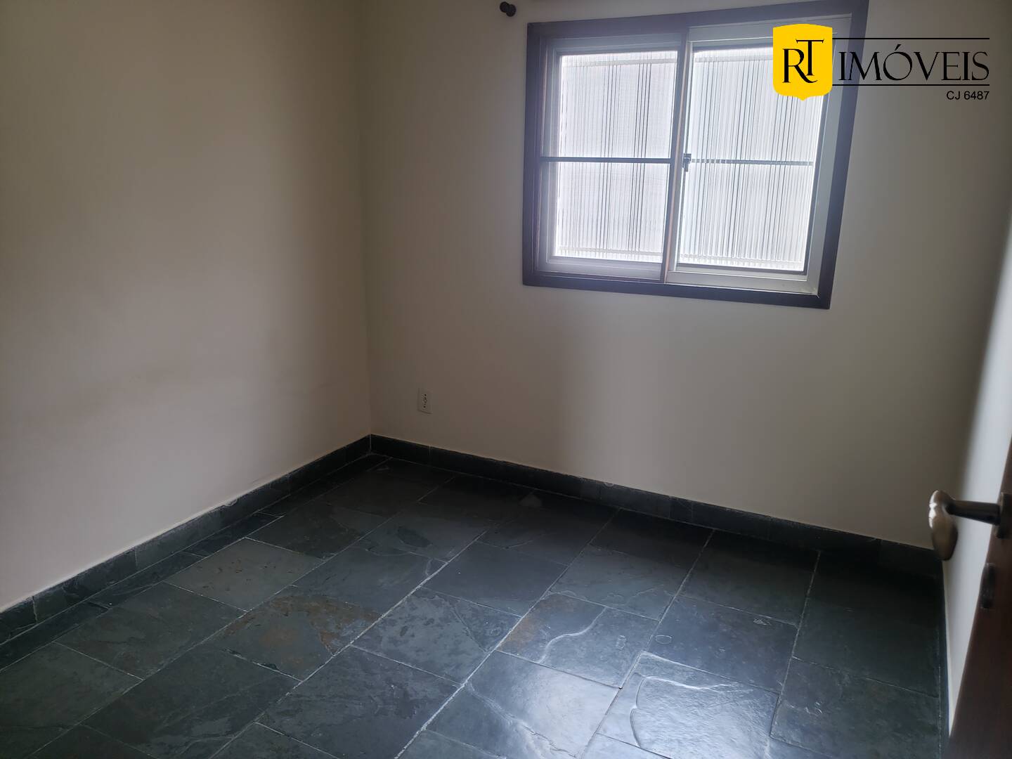 Casa de Condomínio à venda e aluguel com 3 quartos, 120m² - Foto 17