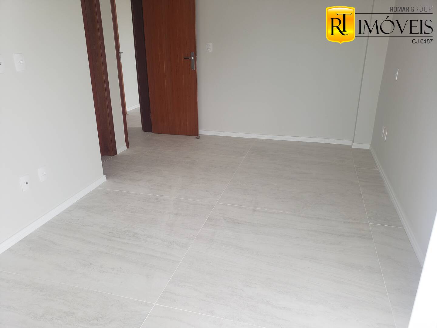 Apartamento à venda com 1 quarto, 55m² - Foto 8