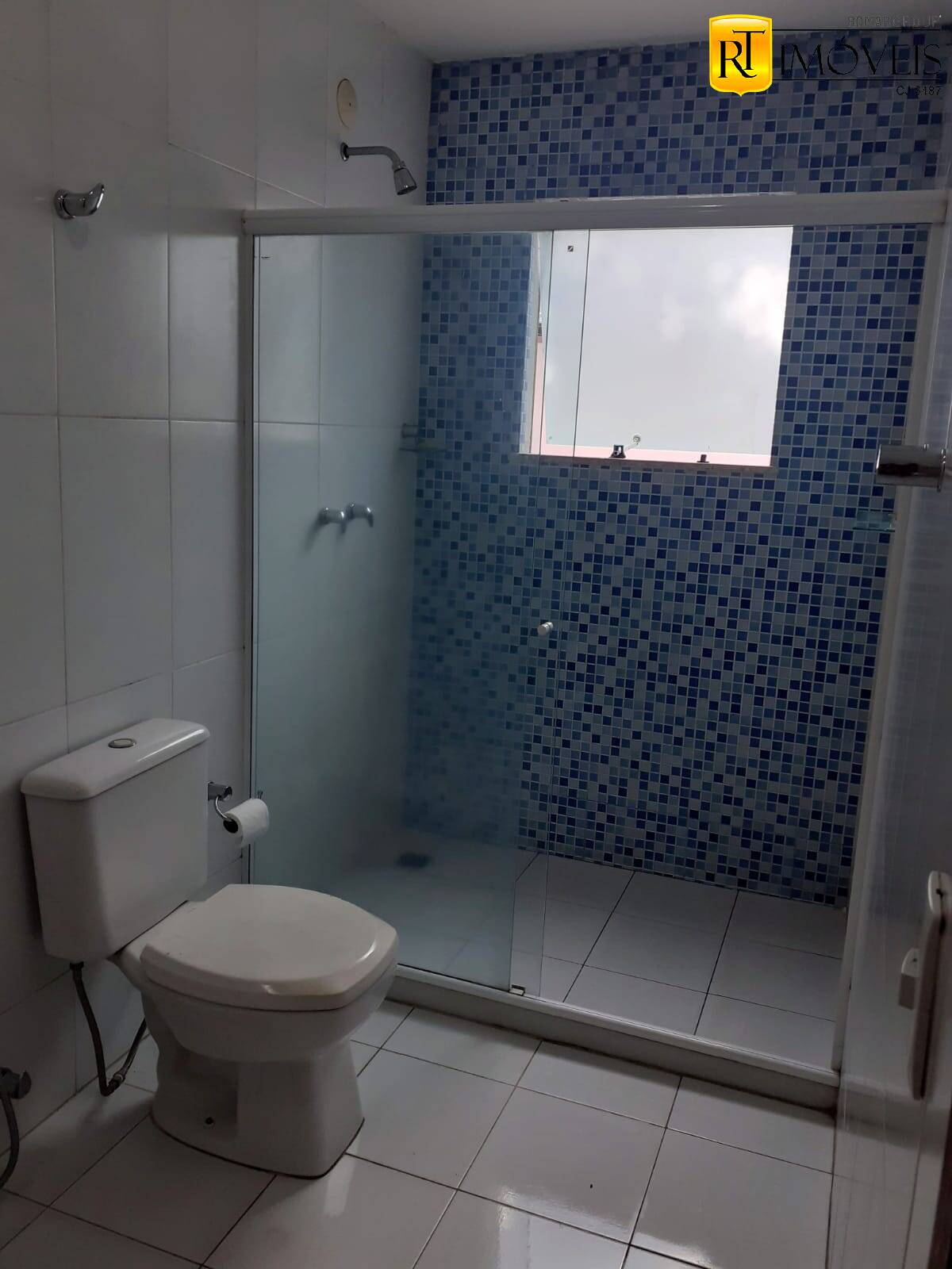 Casa à venda com 3 quartos, 300m² - Foto 8