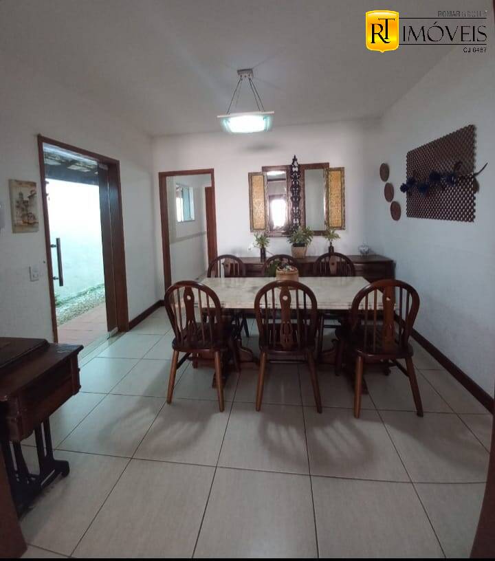 Casa à venda com 3 quartos, 300m² - Foto 2