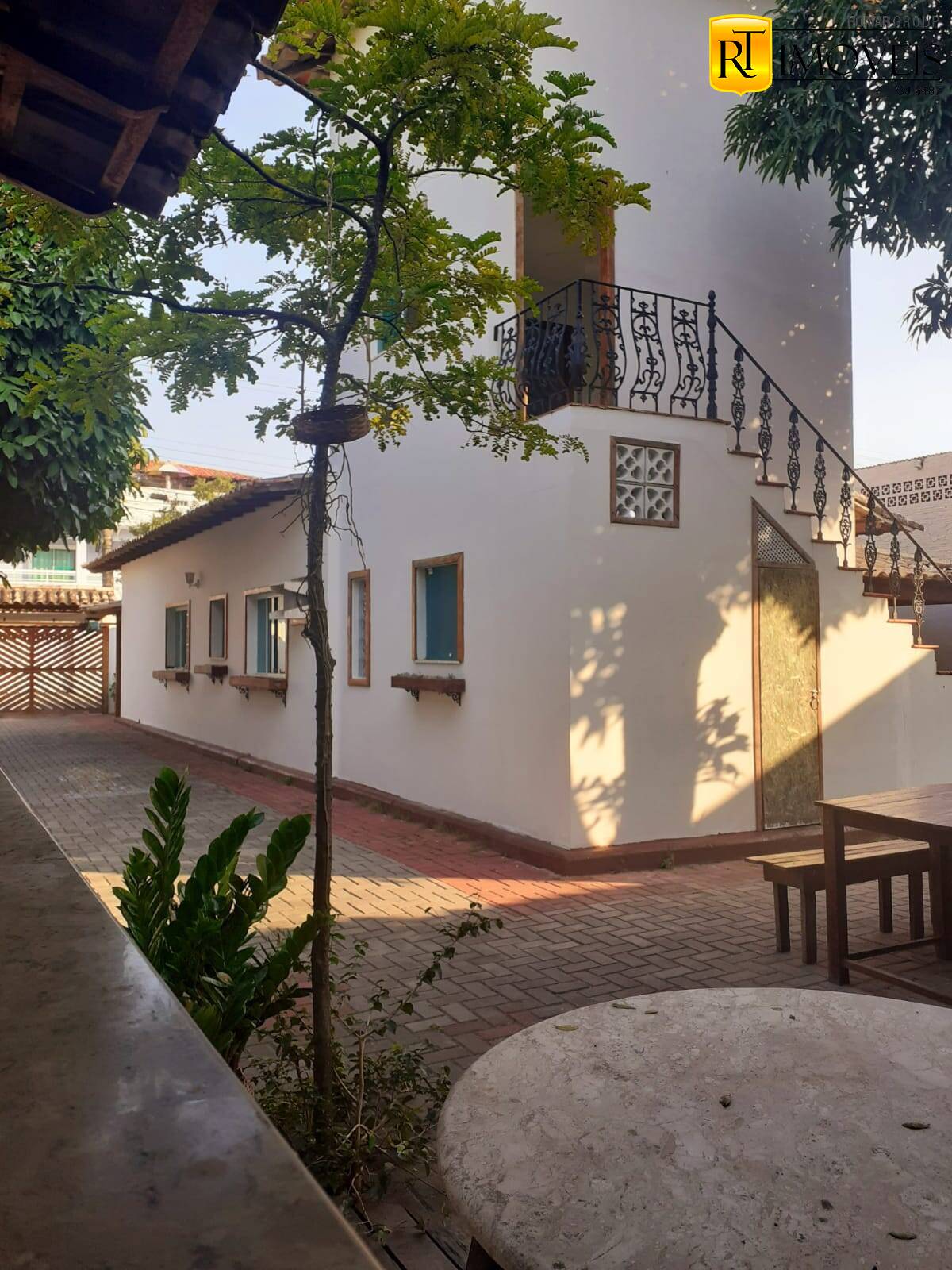 Casa à venda com 3 quartos, 300m² - Foto 45