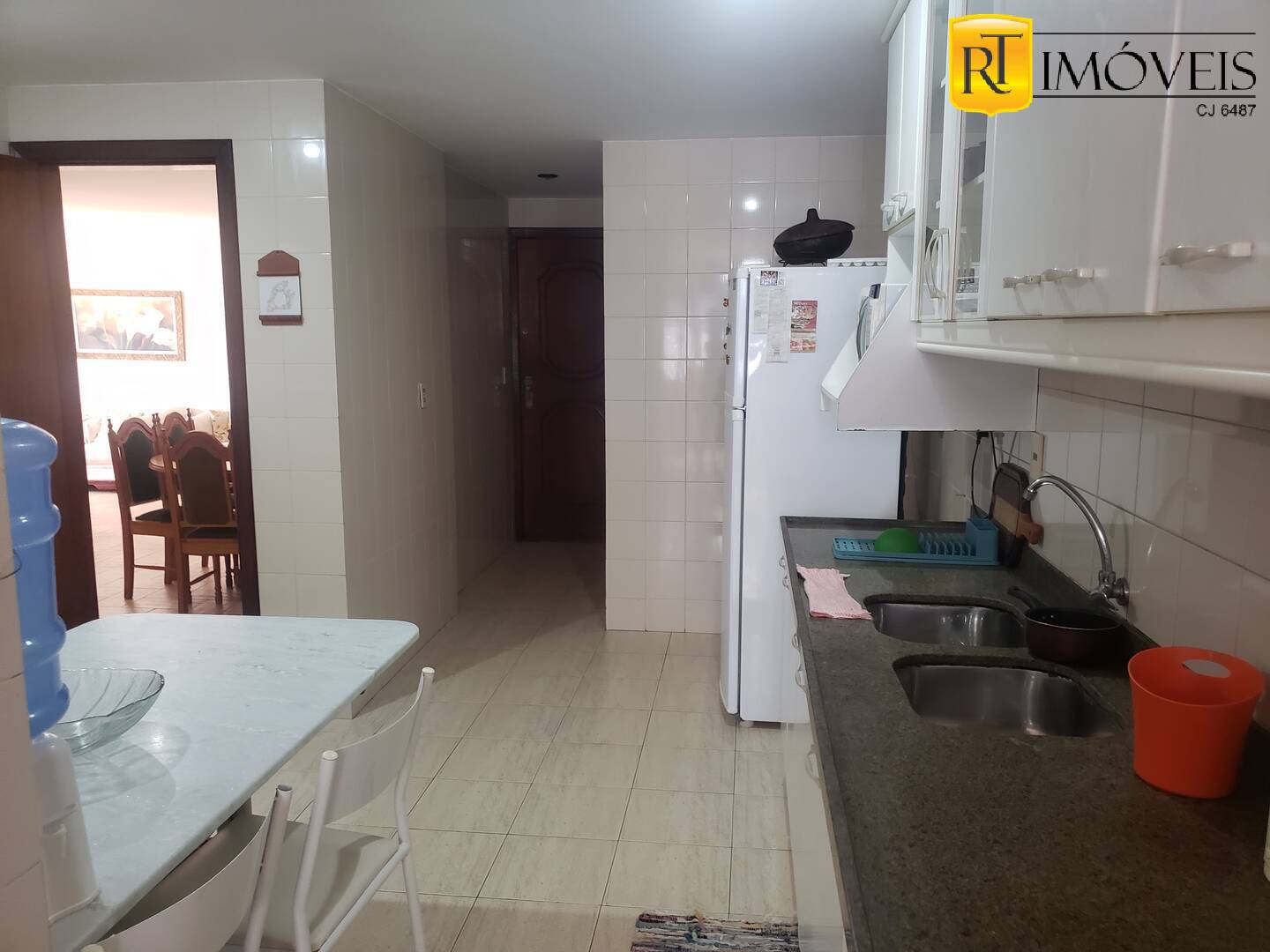 Apartamento à venda com 3 quartos, 180m² - Foto 8