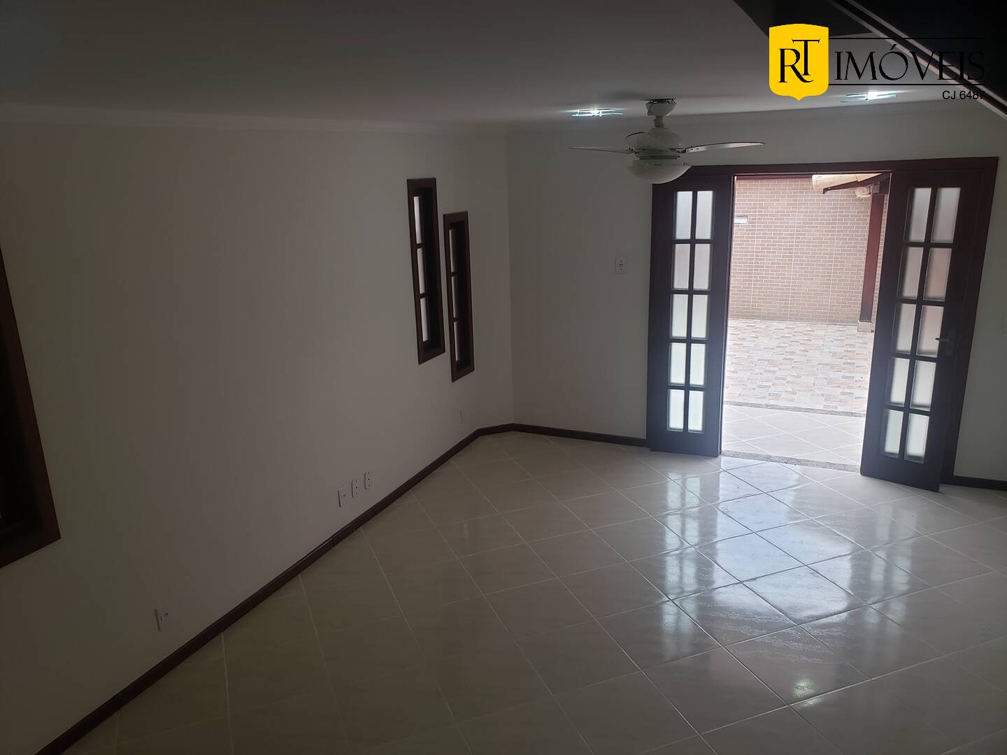 Casa à venda com 3 quartos, 110m² - Foto 6