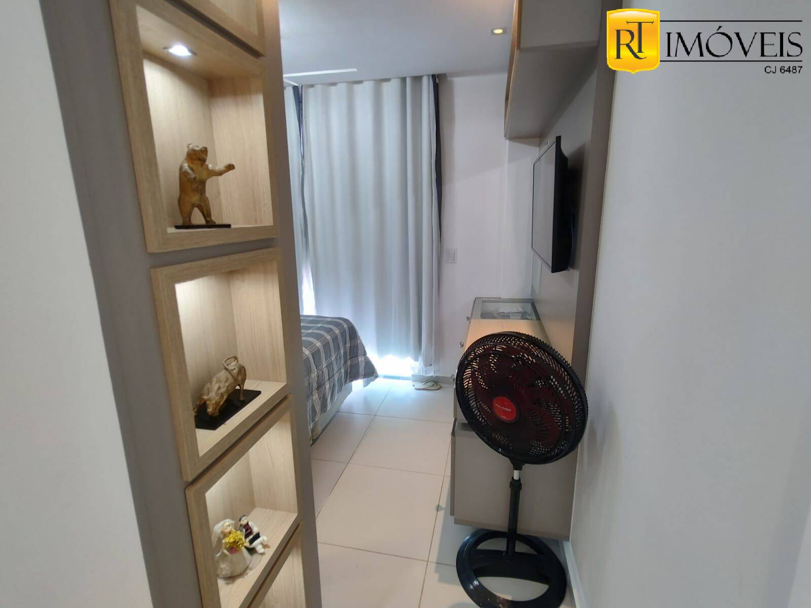 Apartamento à venda com 2 quartos, 75m² - Foto 10