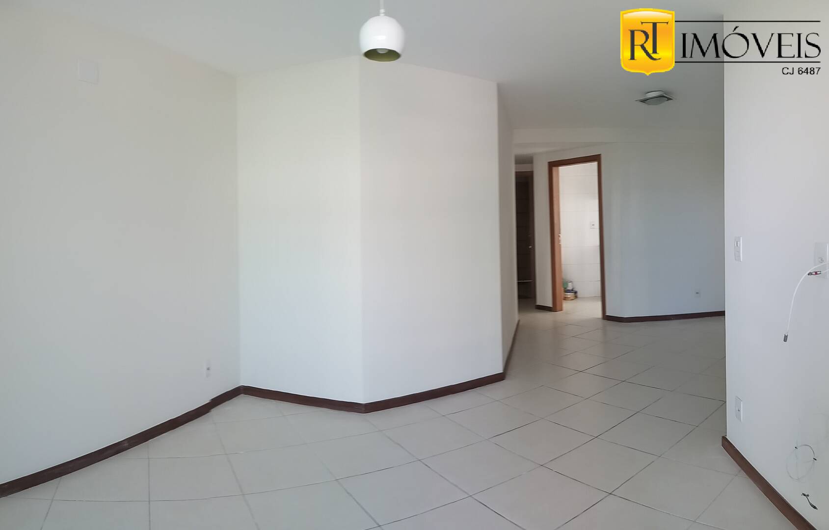 Apartamento à venda com 3 quartos, 100m² - Foto 2