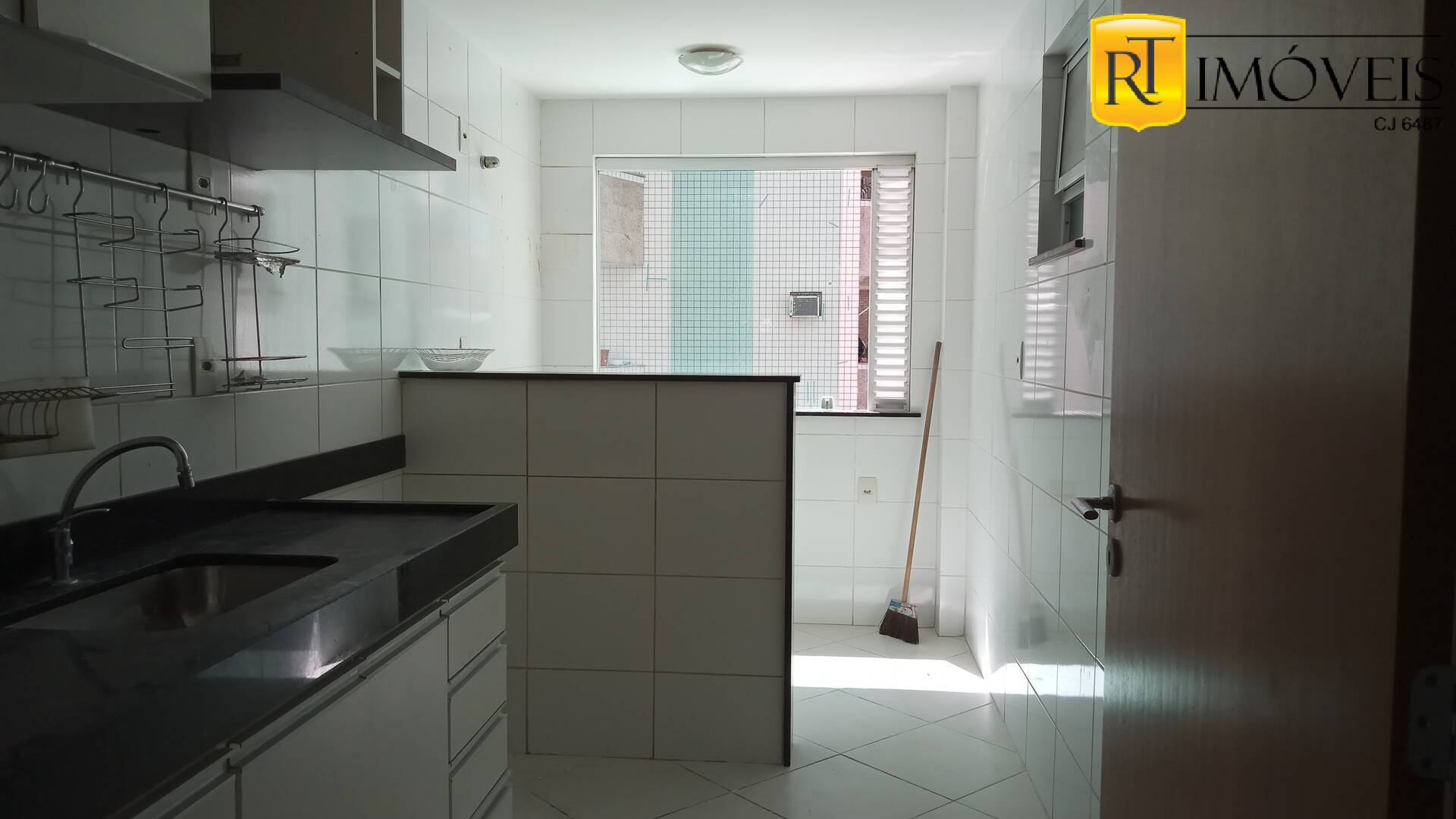 Apartamento à venda com 3 quartos, 100m² - Foto 4