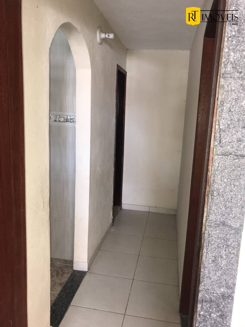 Casa à venda com 4 quartos, 250m² - Foto 18