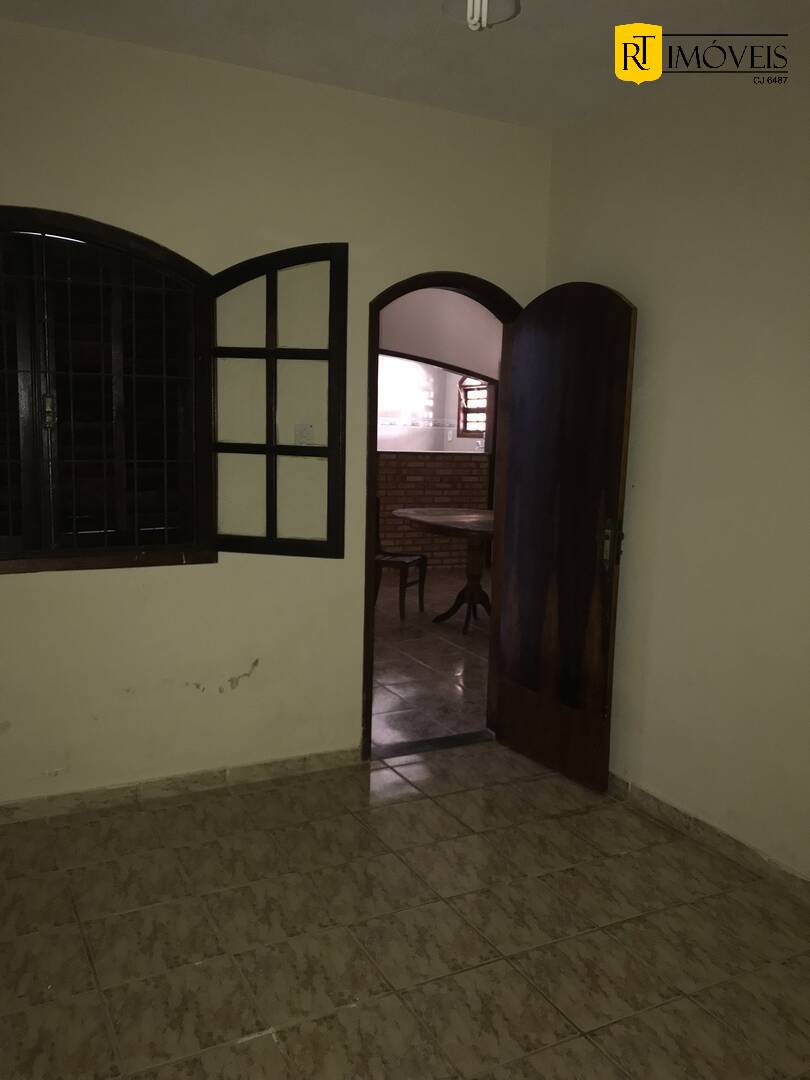 Casa à venda com 4 quartos, 250m² - Foto 30