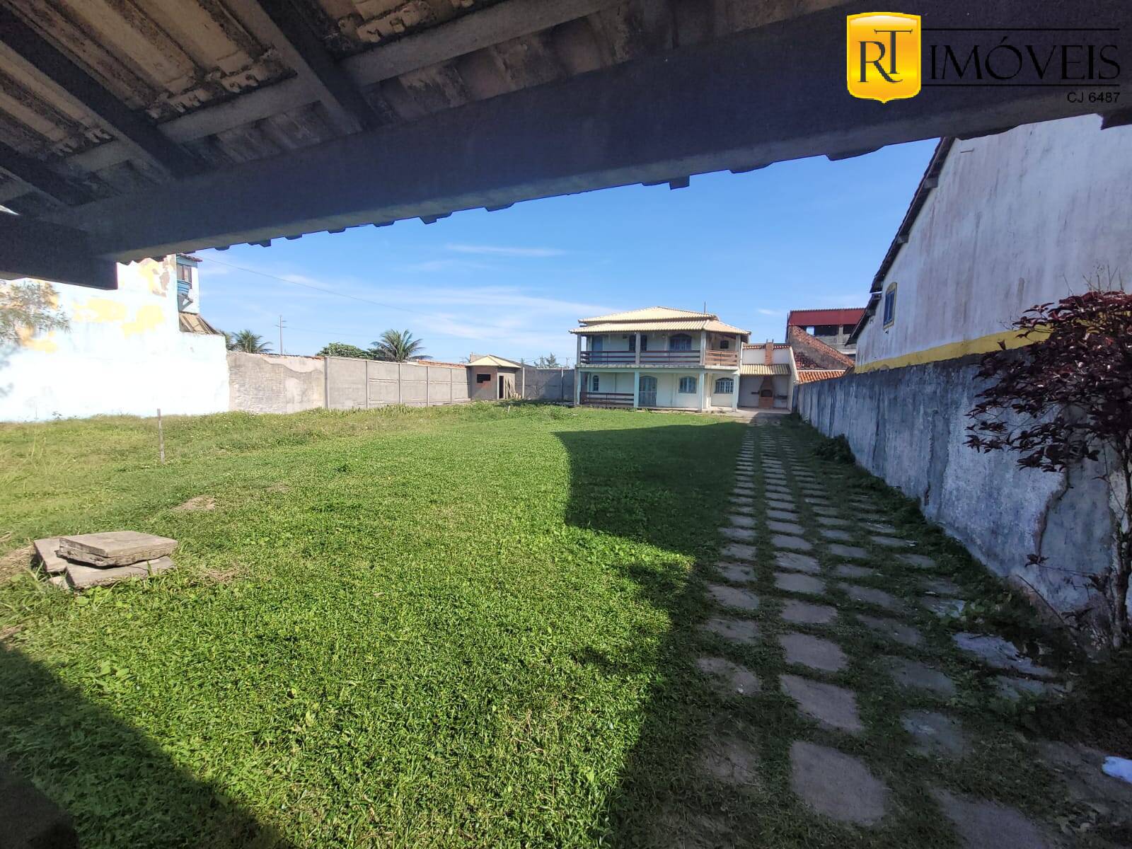 Casa à venda com 3 quartos, 1100m² - Foto 2