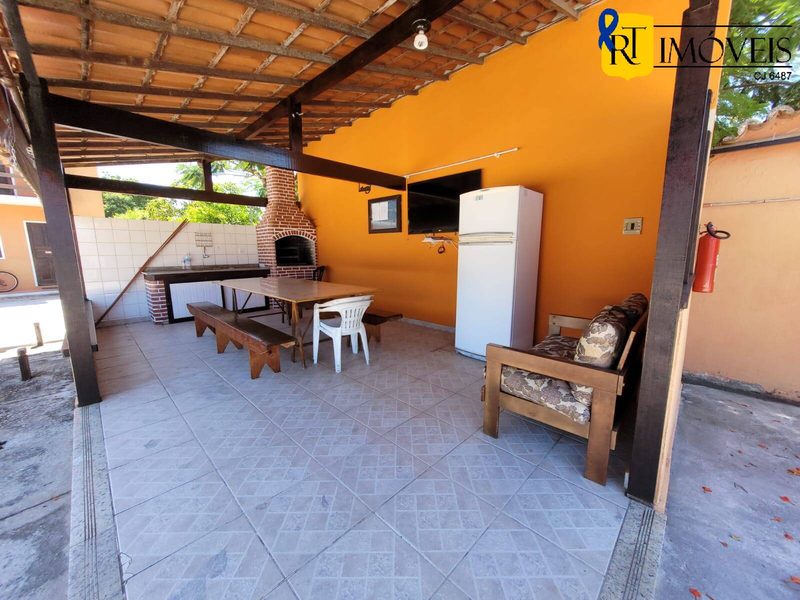 Casa de Condomínio à venda com 2 quartos, 70m² - Foto 1