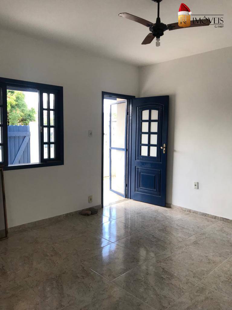 Casa à venda com 3 quartos, 93m² - Foto 3