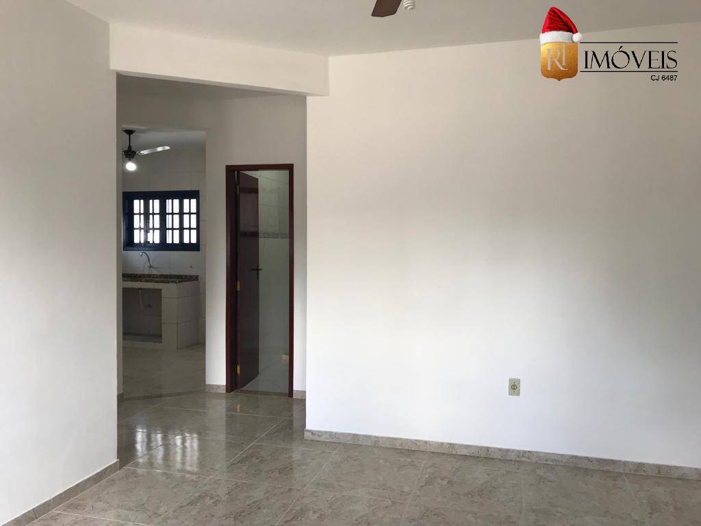 Casa à venda com 3 quartos, 93m² - Foto 2