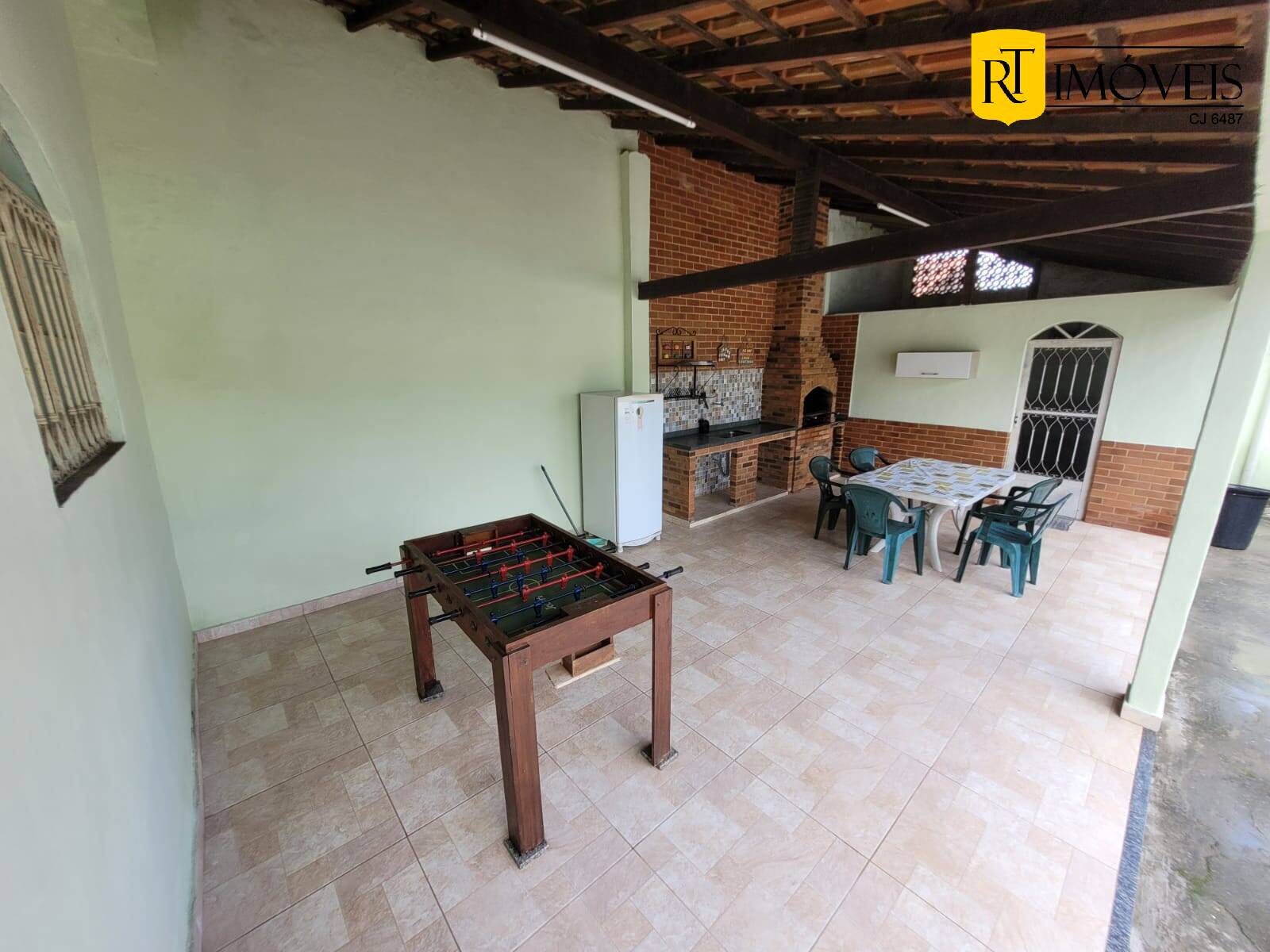 Casa à venda com 4 quartos, 200m² - Foto 26