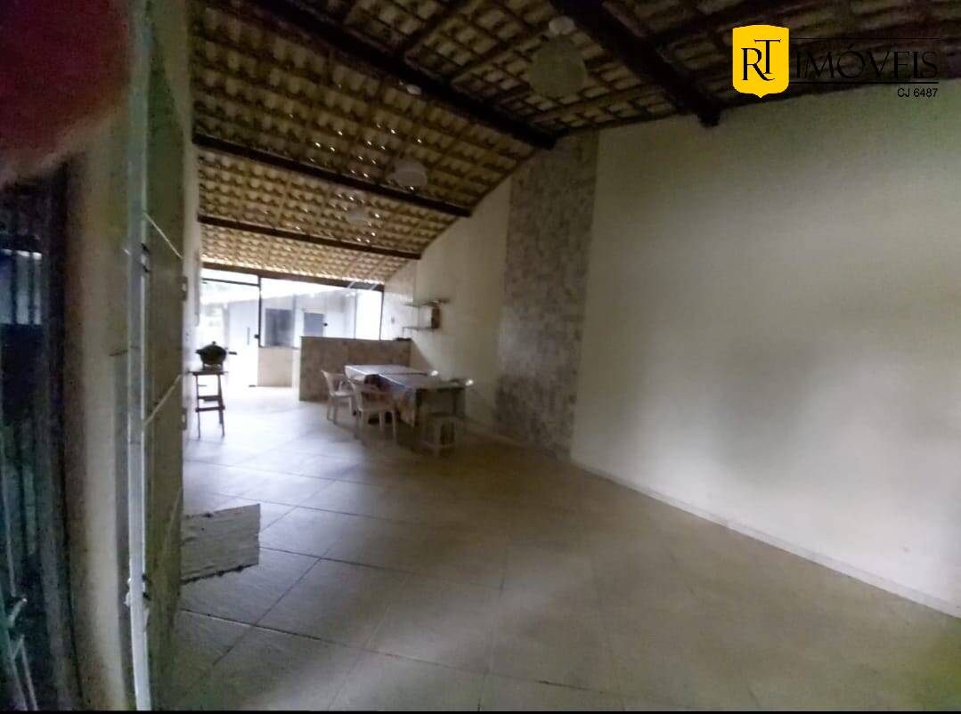 Casa à venda com 2 quartos, 200m² - Foto 4