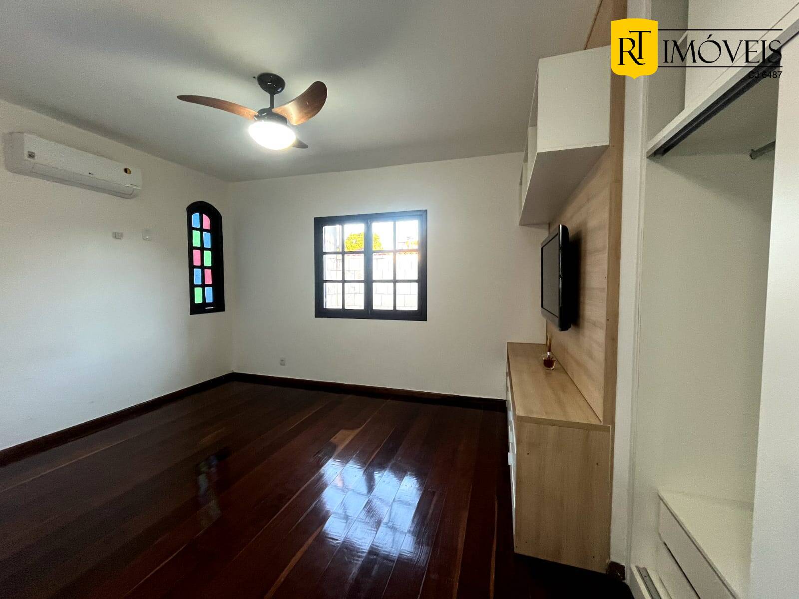 Casa à venda com 4 quartos, 240m² - Foto 16