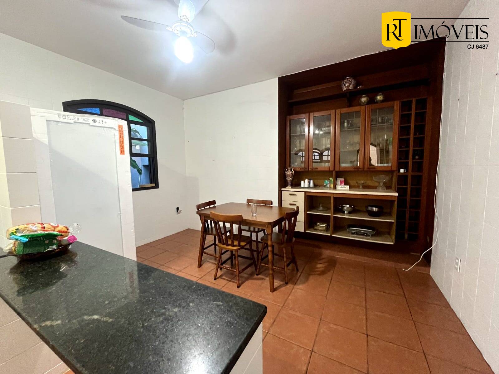 Casa à venda com 4 quartos, 240m² - Foto 12