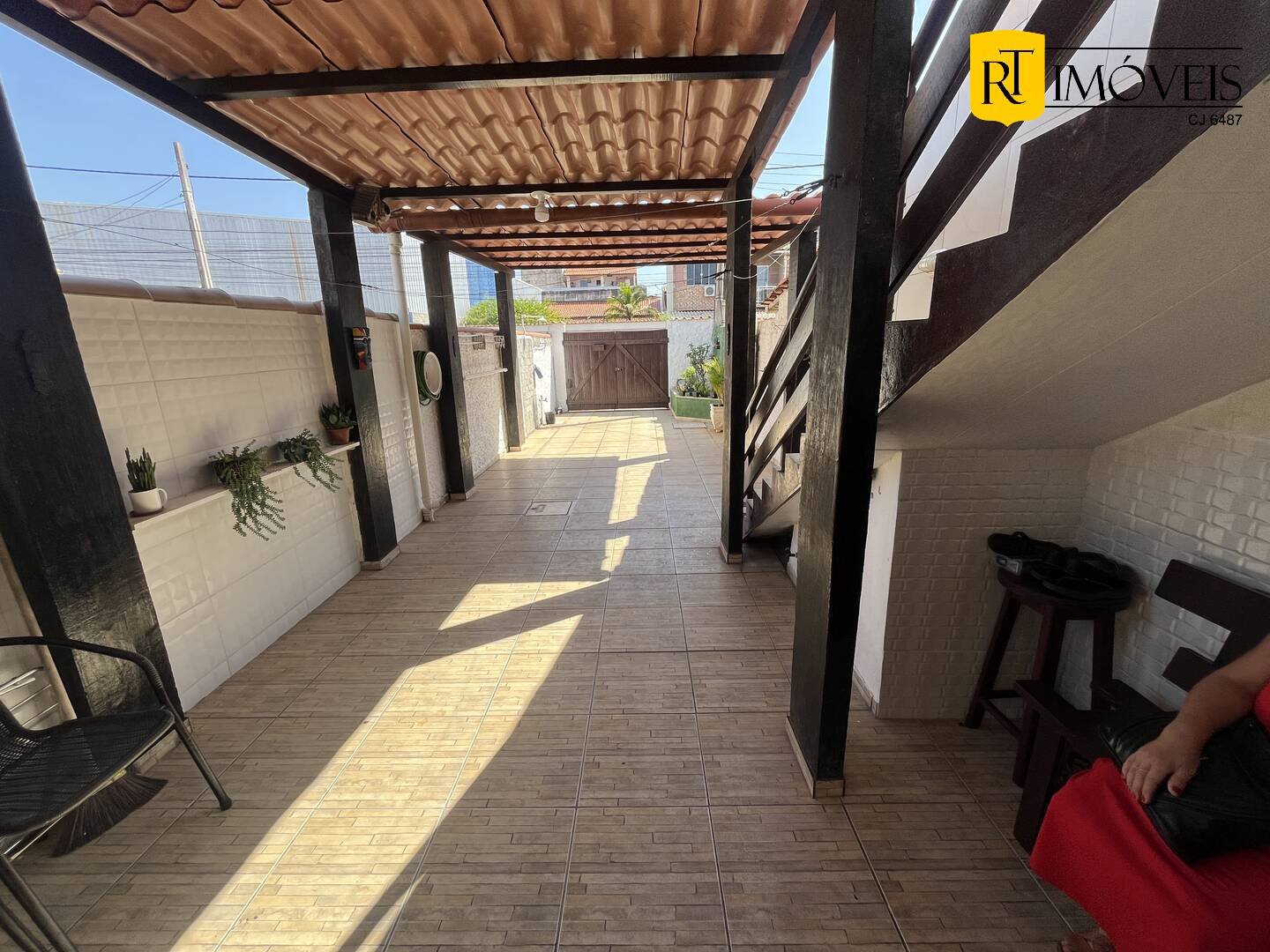 Casa à venda com 3 quartos, 100m² - Foto 3