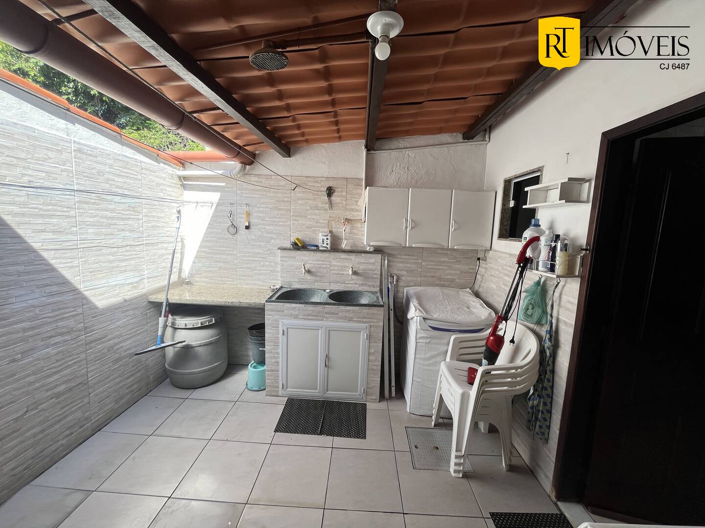 Casa à venda com 3 quartos, 100m² - Foto 18