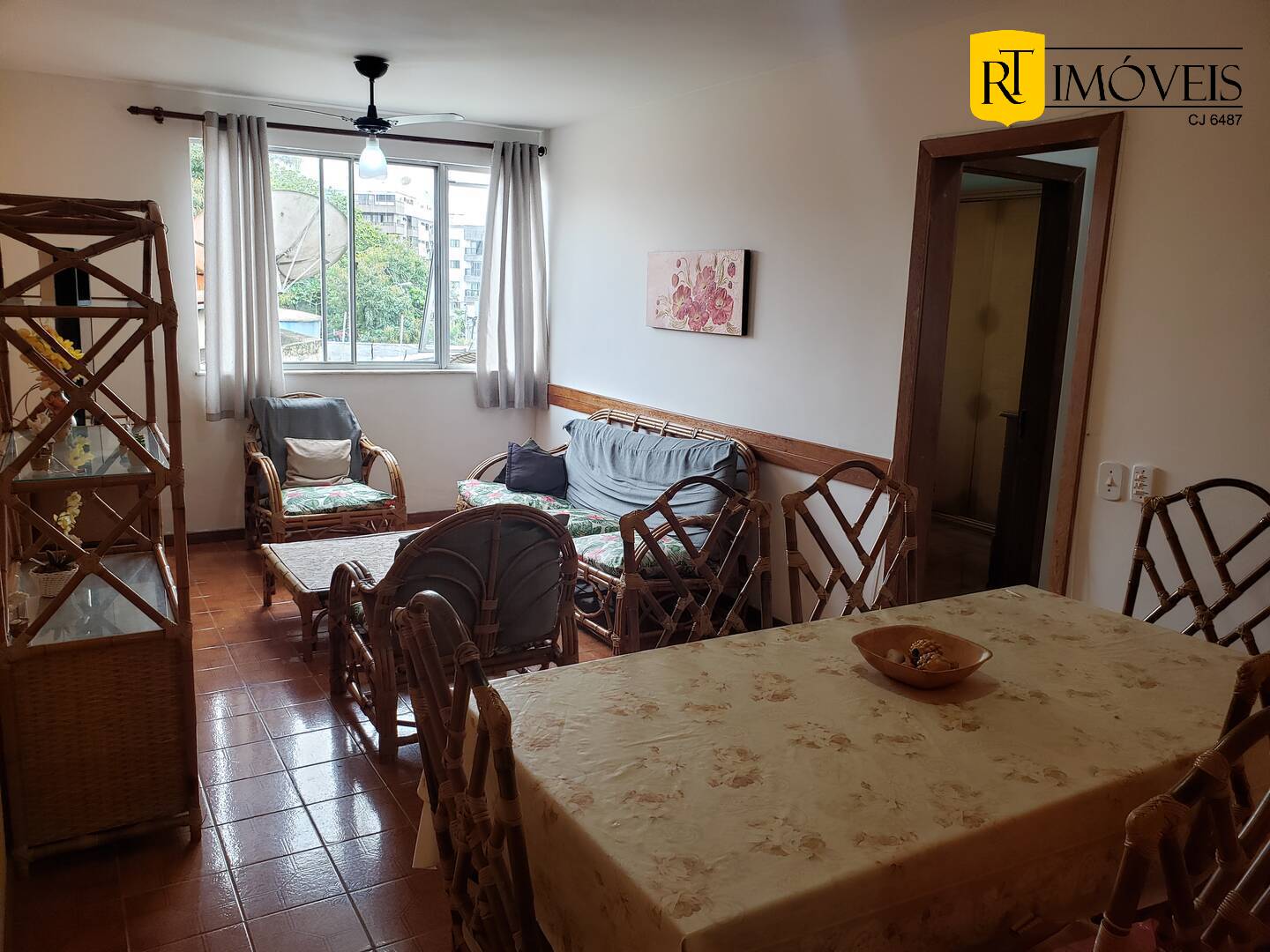 Apartamento à venda com 2 quartos, 73m² - Foto 1