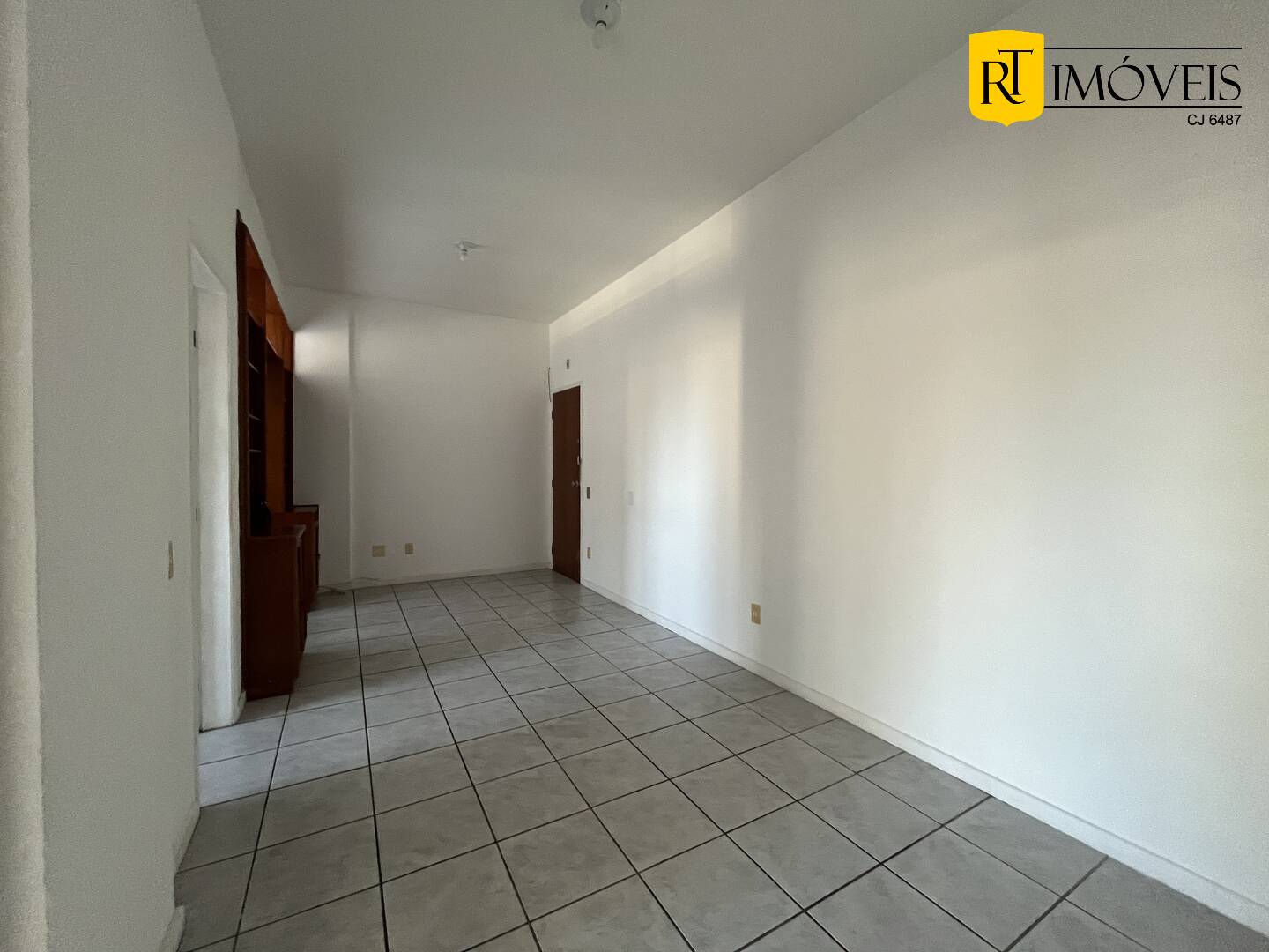 Apartamento à venda e aluguel com 1 quarto, 76m² - Foto 3