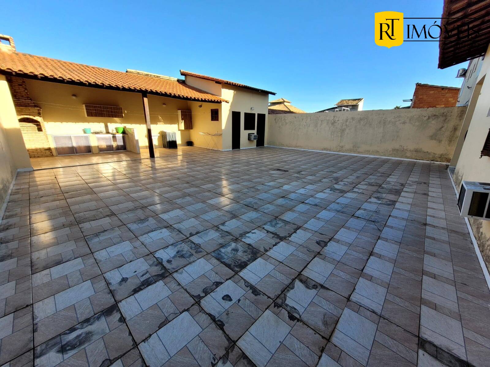 Casa à venda com 4 quartos, 360m² - Foto 4