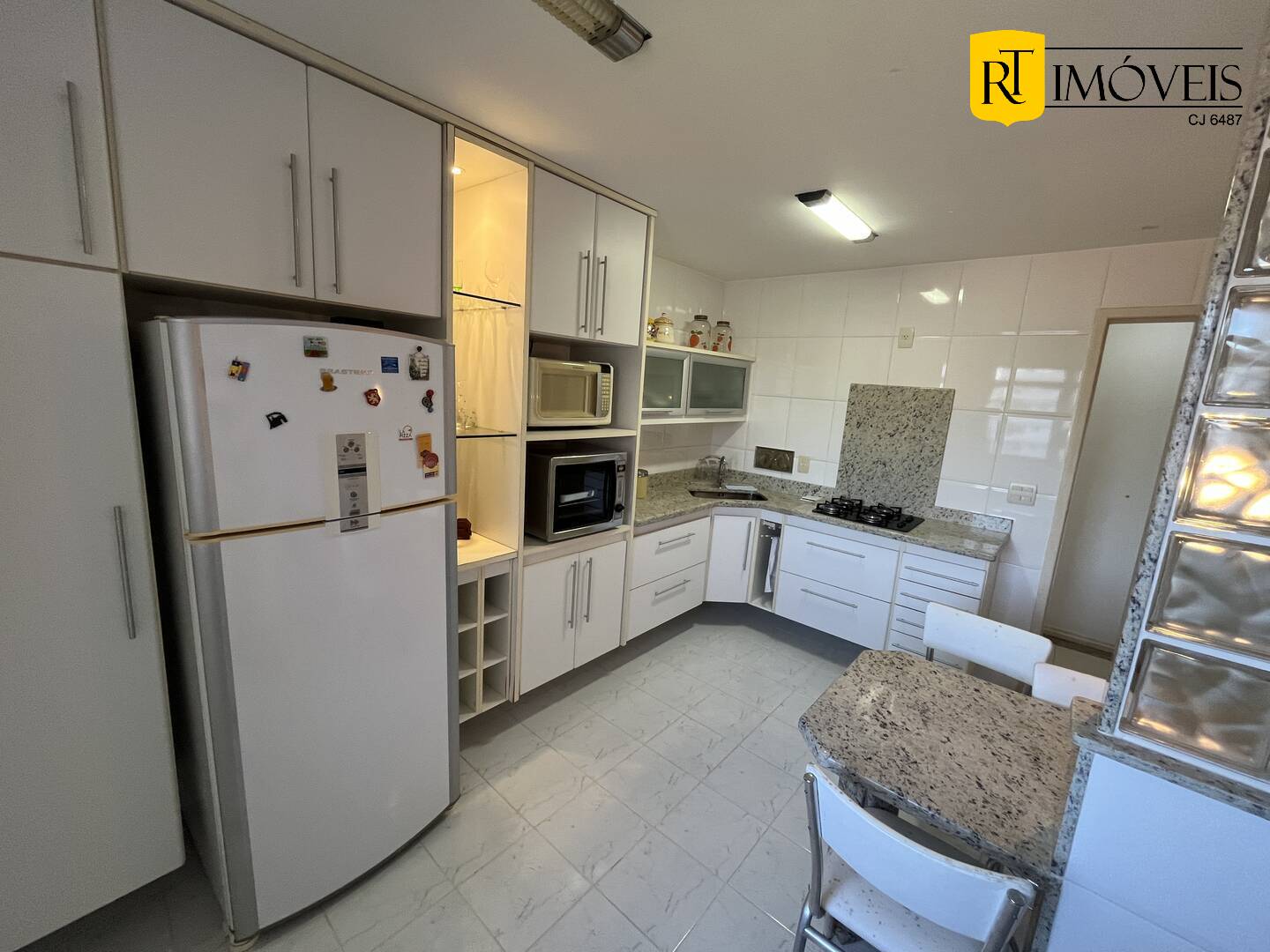 Apartamento à venda com 3 quartos, 111m² - Foto 19