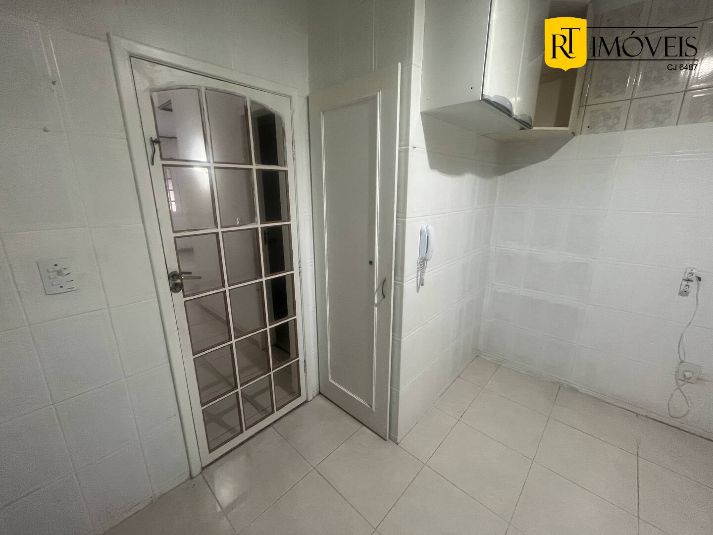 Casa de Condomínio à venda com 2 quartos, 81m² - Foto 9