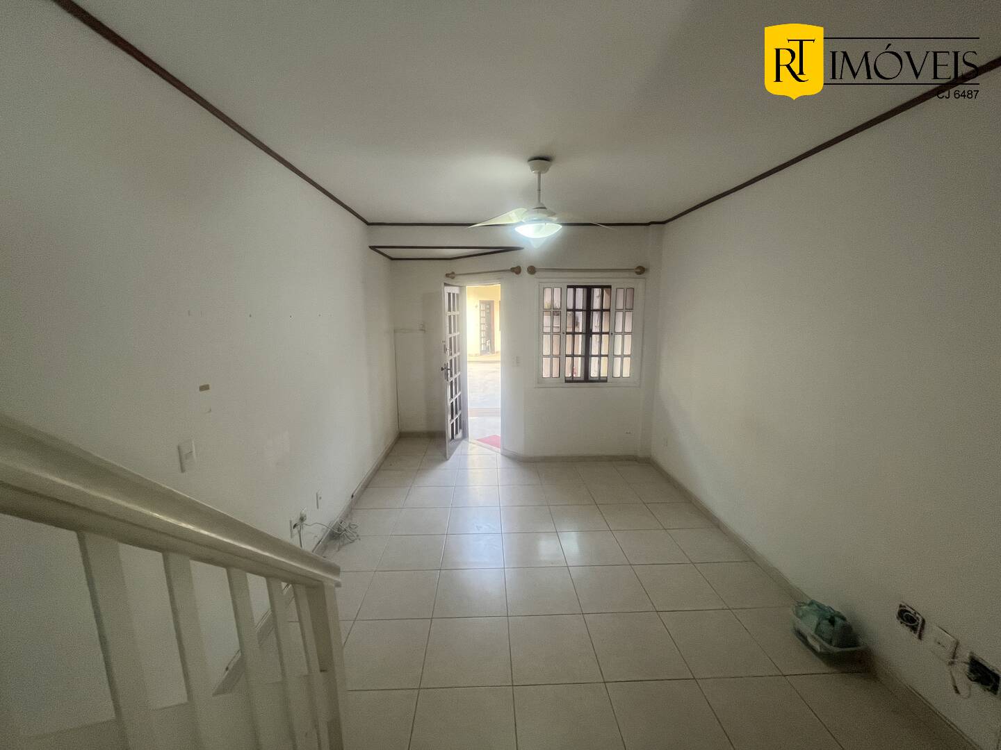 Casa de Condomínio à venda com 2 quartos, 81m² - Foto 2