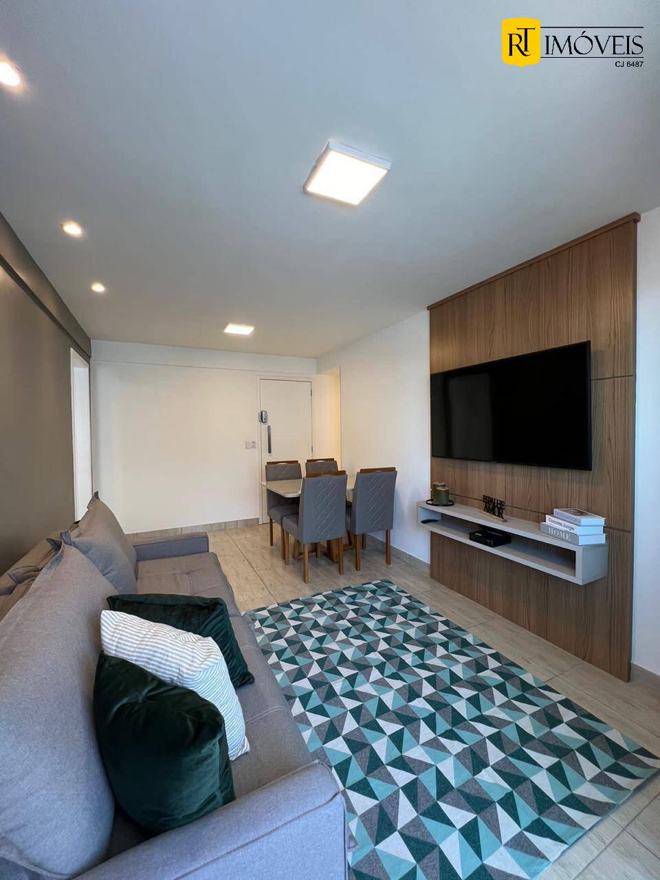 Apartamento à venda com 2 quartos, 79m² - Foto 3