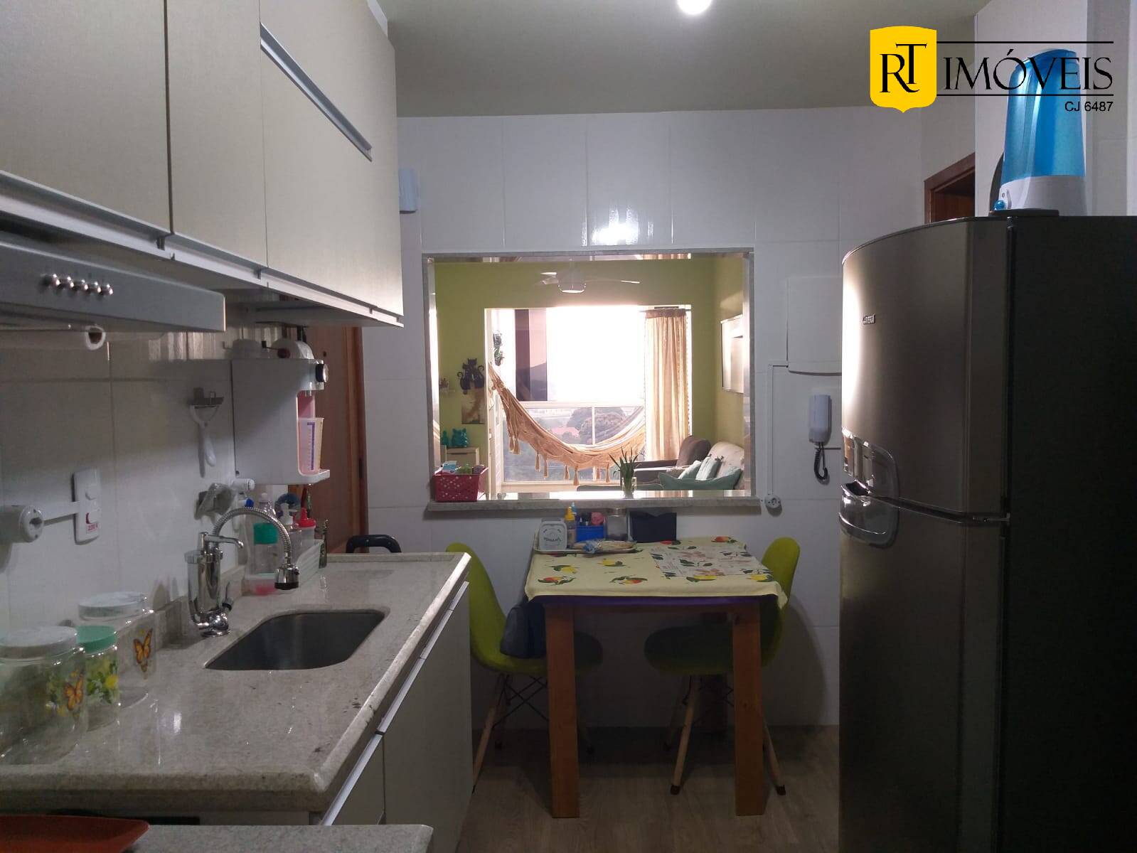 Apartamento à venda com 2 quartos, 64m² - Foto 11