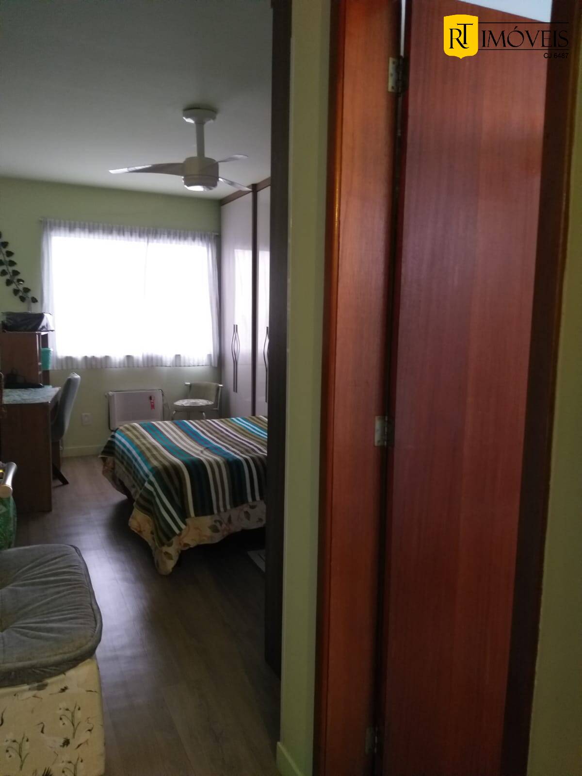 Apartamento à venda com 2 quartos, 64m² - Foto 19